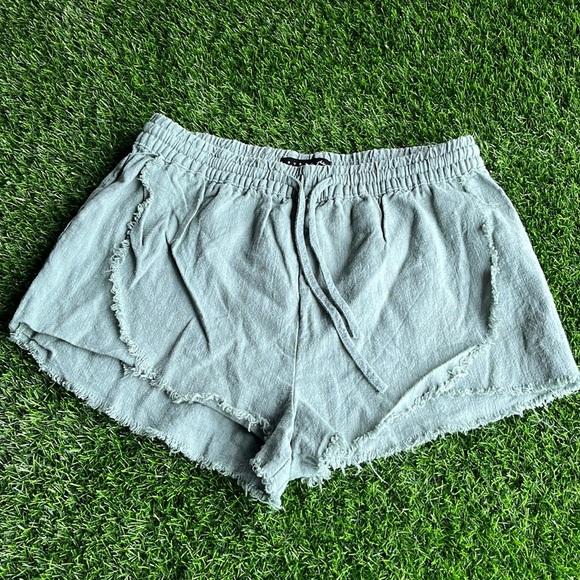 RUSTY Olive Green Shorts size medium - Picture 1 of 8